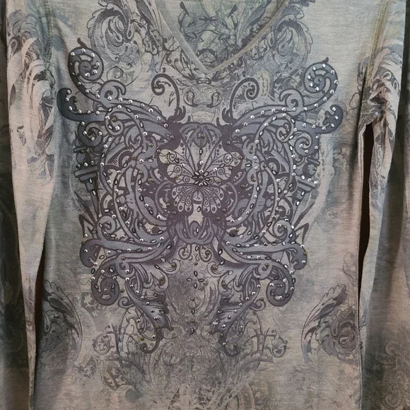 Green Source Women's Dark Green Crown Monarchy Blingy Shirt, Size S - Picture 8 of 12